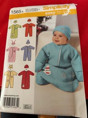Simplicity  Baby Sleep Sack and Bundler Pattern uncut